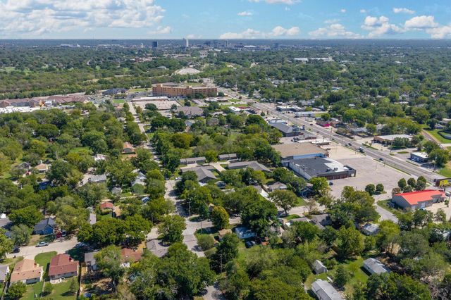 739 N Mount Carmel, Wichita, KS 67203