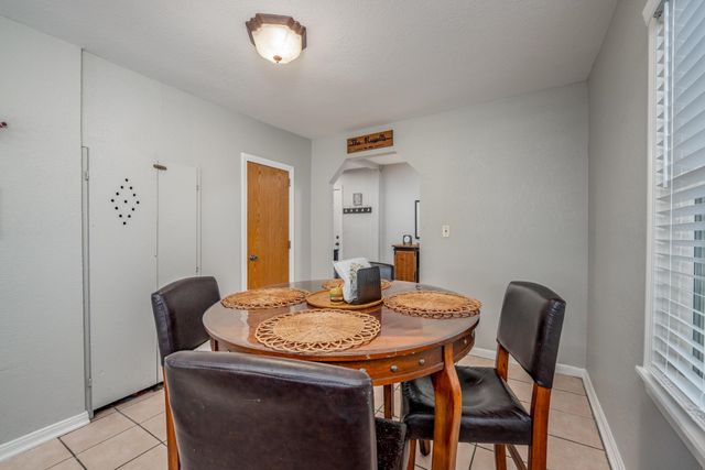 739 N Mount Carmel, Wichita, KS 67203