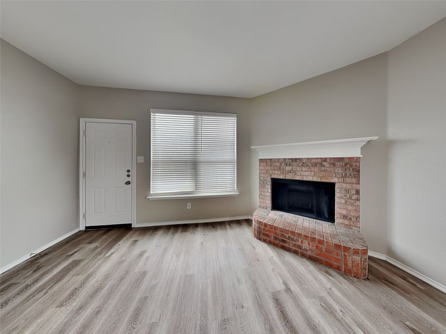 10008 Blue Bell Drive, Fort Worth, TX 76108