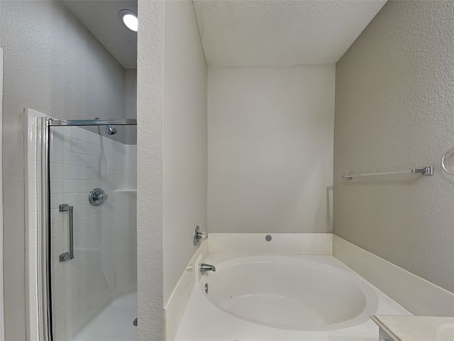 10008 Blue Bell Drive, Fort Worth, TX 76108