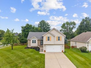 1104 Regency Drive, Kearney, MO 64060