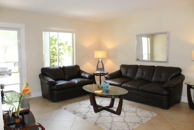 6436 CHASEWOOD Drive B, Jupiter, FL 33458