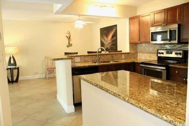 6436 CHASEWOOD Drive B, Jupiter, FL 33458