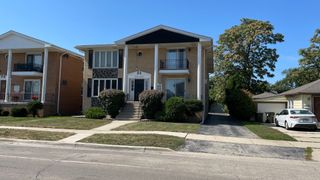 4532 Maple Avenue 2, Brookfield, IL 60513