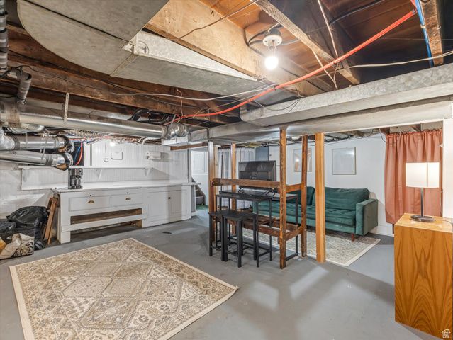 857 E WESTMINSTER AVE, Salt Lake City, UT 84105