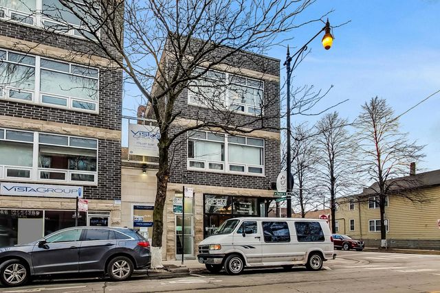 2325 W Taylor Street 2, Chicago, IL 60612