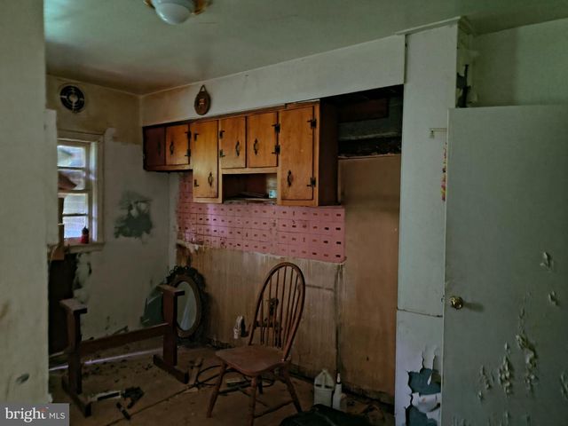 3734 OVERVIEW RD, Baltimore, MD 21215