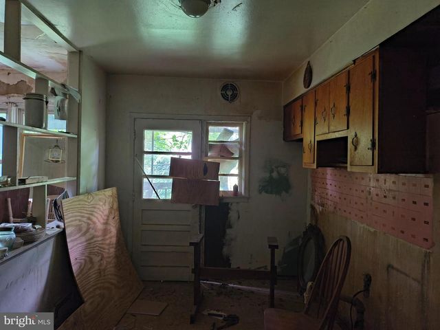 3734 OVERVIEW RD, Baltimore, MD 21215