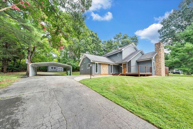 422 Willow Creek RD, Rocky Mount, VA 24151