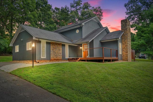 422 Willow Creek RD, Rocky Mount, VA 24151