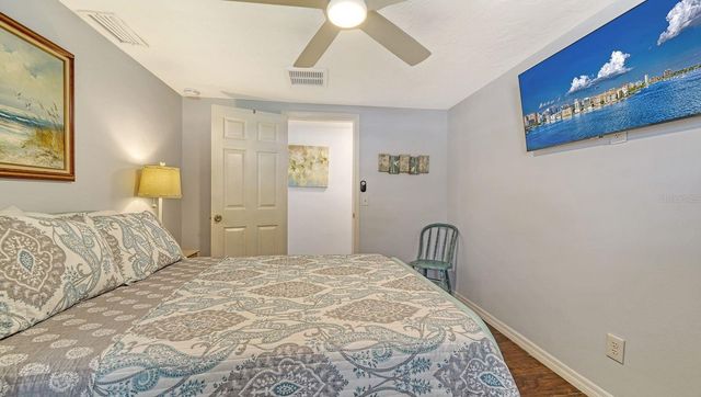 6061 BORDER LANE, Sarasota, FL 34231