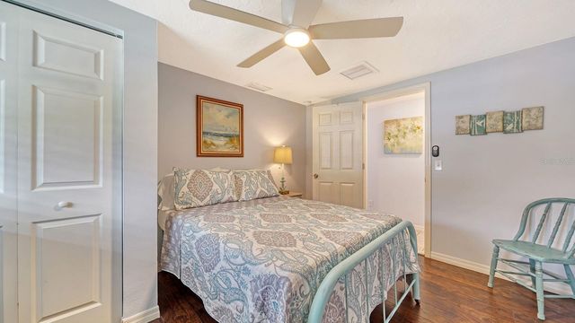 6061 BORDER LANE, Sarasota, FL 34231