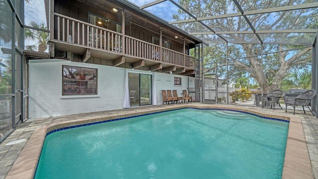 6061 BORDER LANE, Sarasota, FL 34231