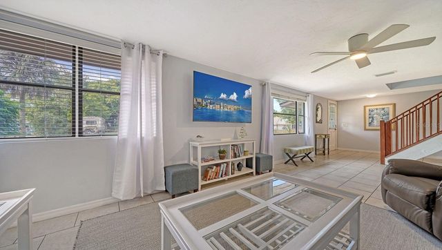 6061 BORDER LANE, Sarasota, FL 34231