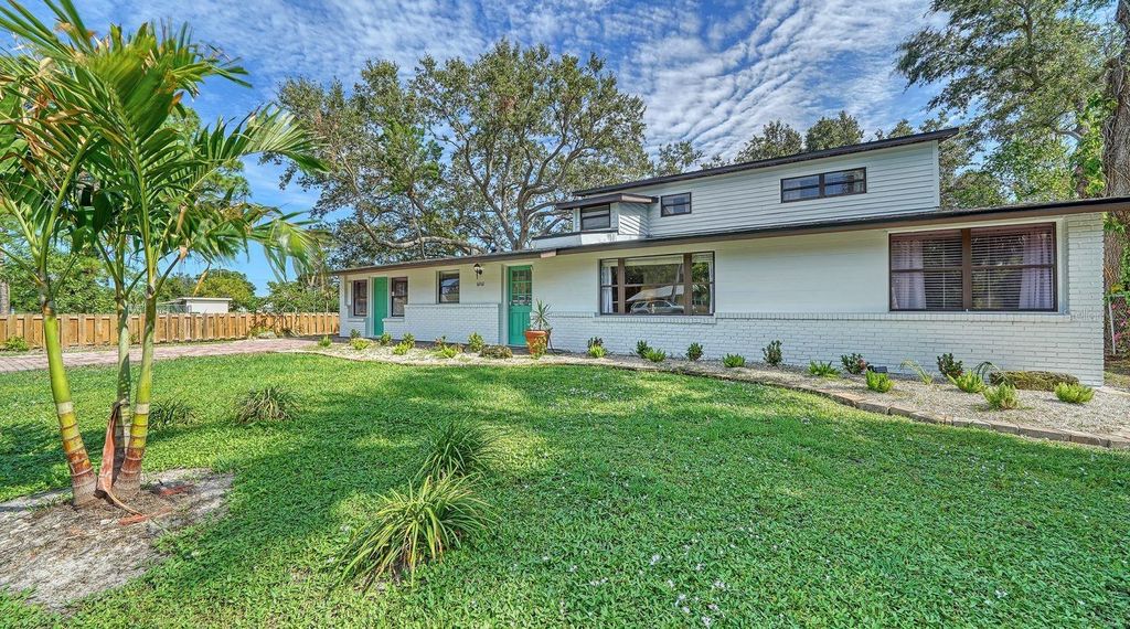 6061 BORDER LANE, Sarasota, FL 34231