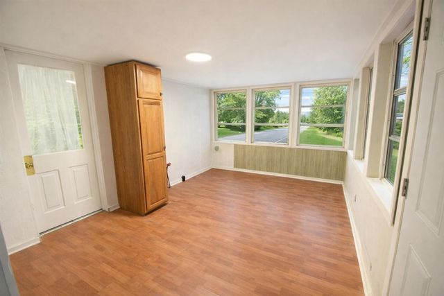 501 E Paw Paw Street, Paw Paw, MI 49079