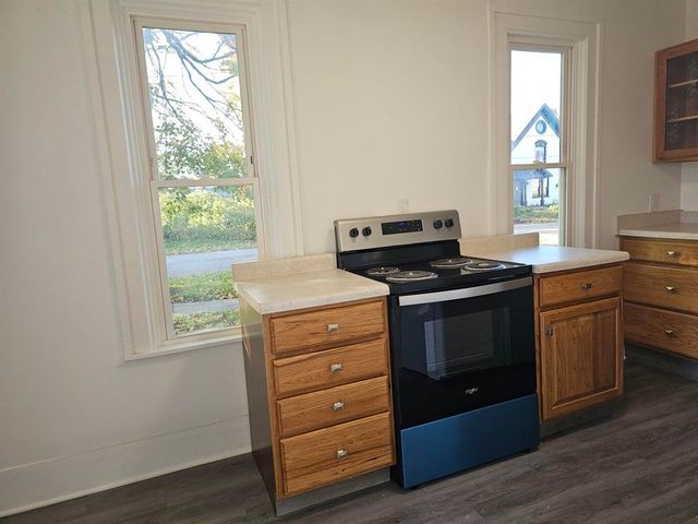 501 E Paw Paw Street, Paw Paw, MI 49079