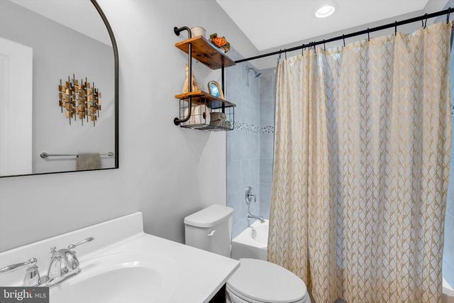 1917 LUKAS CT, Cinnaminson, NJ 08077