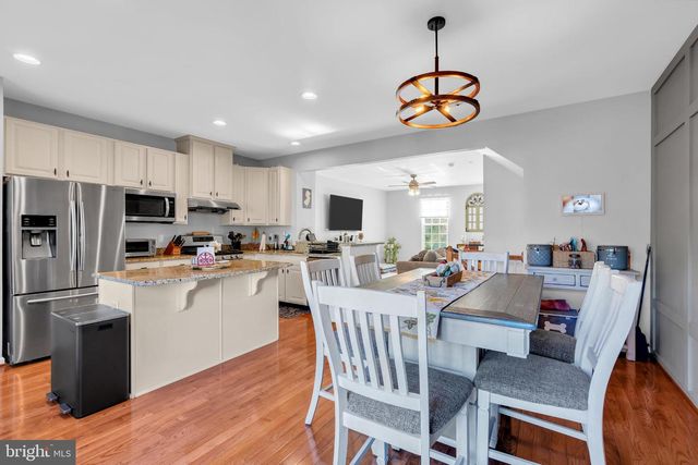 1917 LUKAS CT, Cinnaminson, NJ 08077