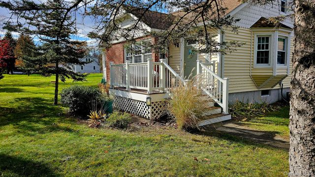 108 St Andrews Road, Walden, NY 12586