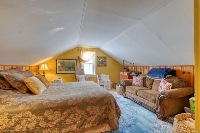 108 St Andrews Road, Walden, NY 12586