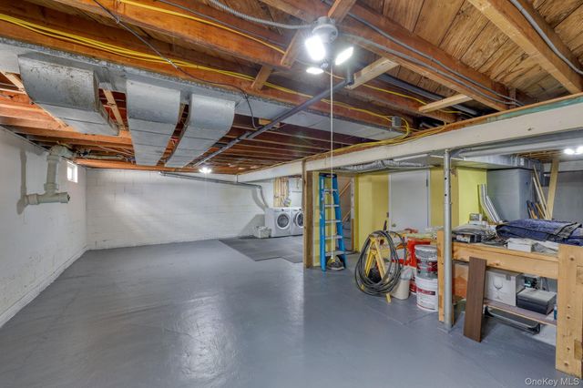 108 St Andrews Road, Walden, NY 12586