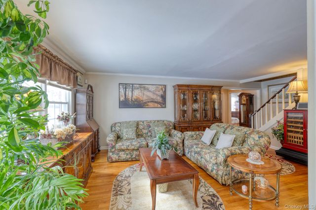 108 St Andrews Road, Walden, NY 12586