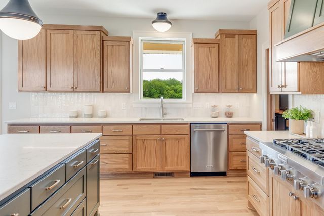 14325 Brockton Lane, Rogers, MN 55374