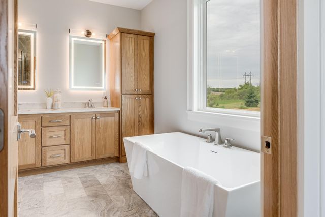 14325 Brockton Lane, Rogers, MN 55374