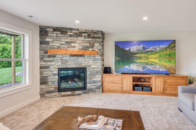 14325 Brockton Lane, Rogers, MN 55374