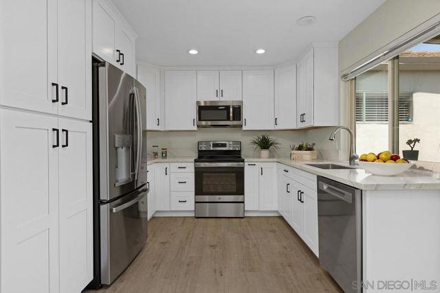12631 Paseo Del Verano 64, San Diego, CA 92128
