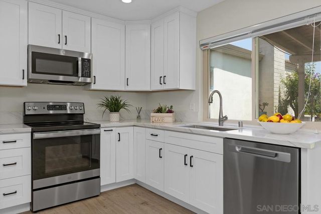 12631 Paseo Del Verano 64, San Diego, CA 92128