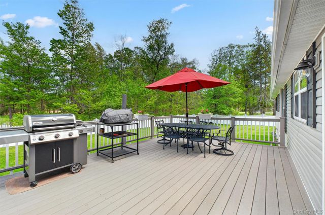 4 Lisa Lane, Hopewell Junction, NY 12533