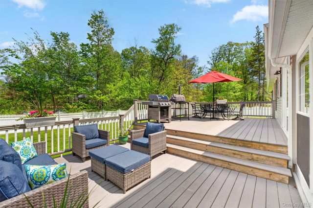 4 Lisa Lane, Hopewell Junction, NY 12533