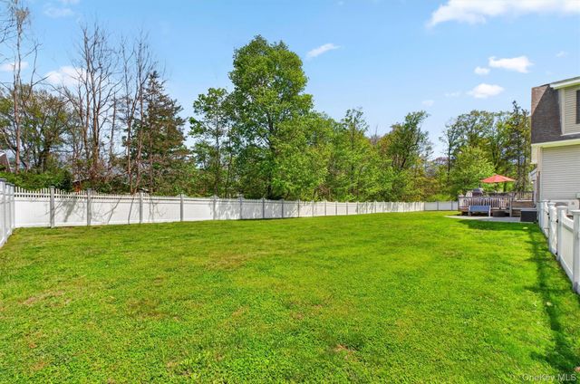4 Lisa Lane, Hopewell Junction, NY 12533