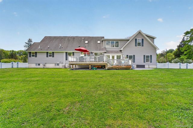 4 Lisa Lane, Hopewell Junction, NY 12533