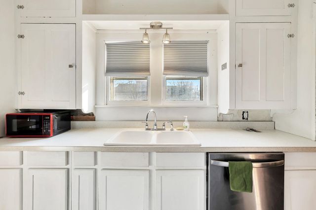 201 N Meridian Ave, Wichita, KS 67203