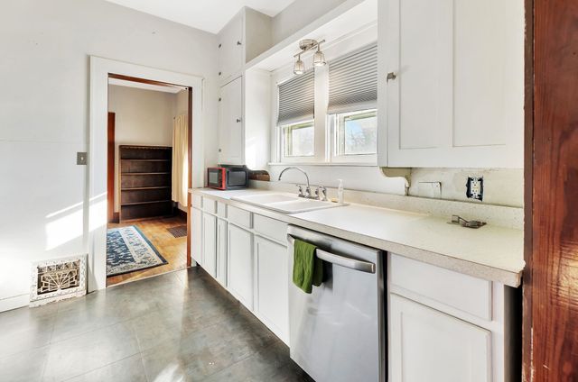 201 N Meridian Ave, Wichita, KS 67203