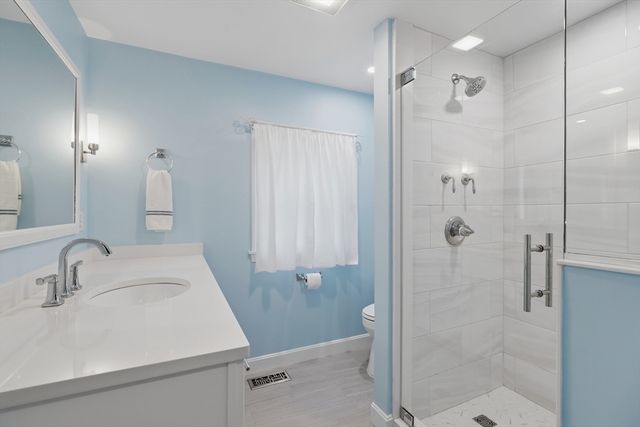 35 Kendrick Road, Wakefield, MA 01880