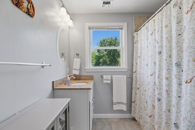 35 Kendrick Road, Wakefield, MA 01880