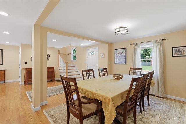 35 Kendrick Road, Wakefield, MA 01880