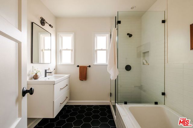 3719 Somerset Drive, Los Angeles, CA 90016