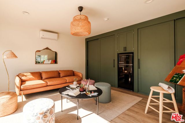 3719 Somerset Drive, Los Angeles, CA 90016