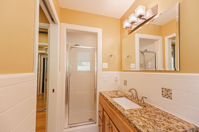 6524 Brownlee Dr, Nashville, TN 37205