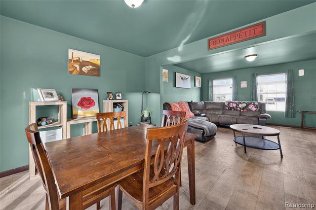 4080 Meadow Walk Boulevard, Grand Blanc, MI 48439