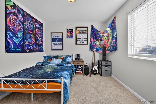 4080 Meadow Walk Boulevard, Grand Blanc, MI 48439