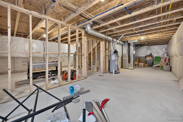 4080 Meadow Walk Boulevard, Grand Blanc, MI 48439