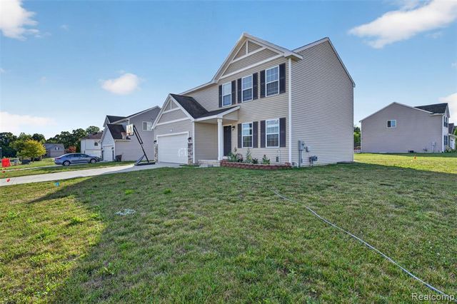 4080 Meadow Walk Boulevard, Grand Blanc, MI 48439