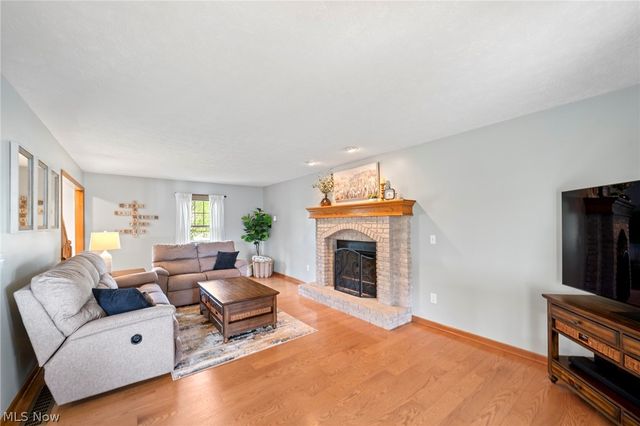 114 Shawnee Circle, Louisville, OH 44641