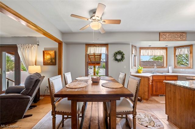 114 Shawnee Circle, Louisville, OH 44641